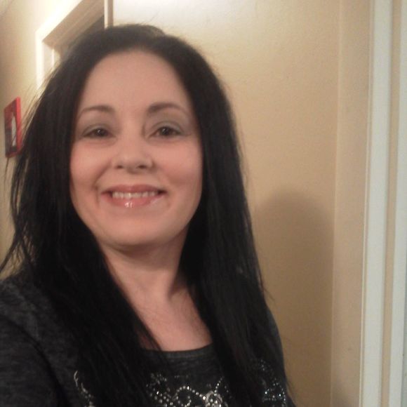 Meet your Posher, Nikki - Picture 1 of 1